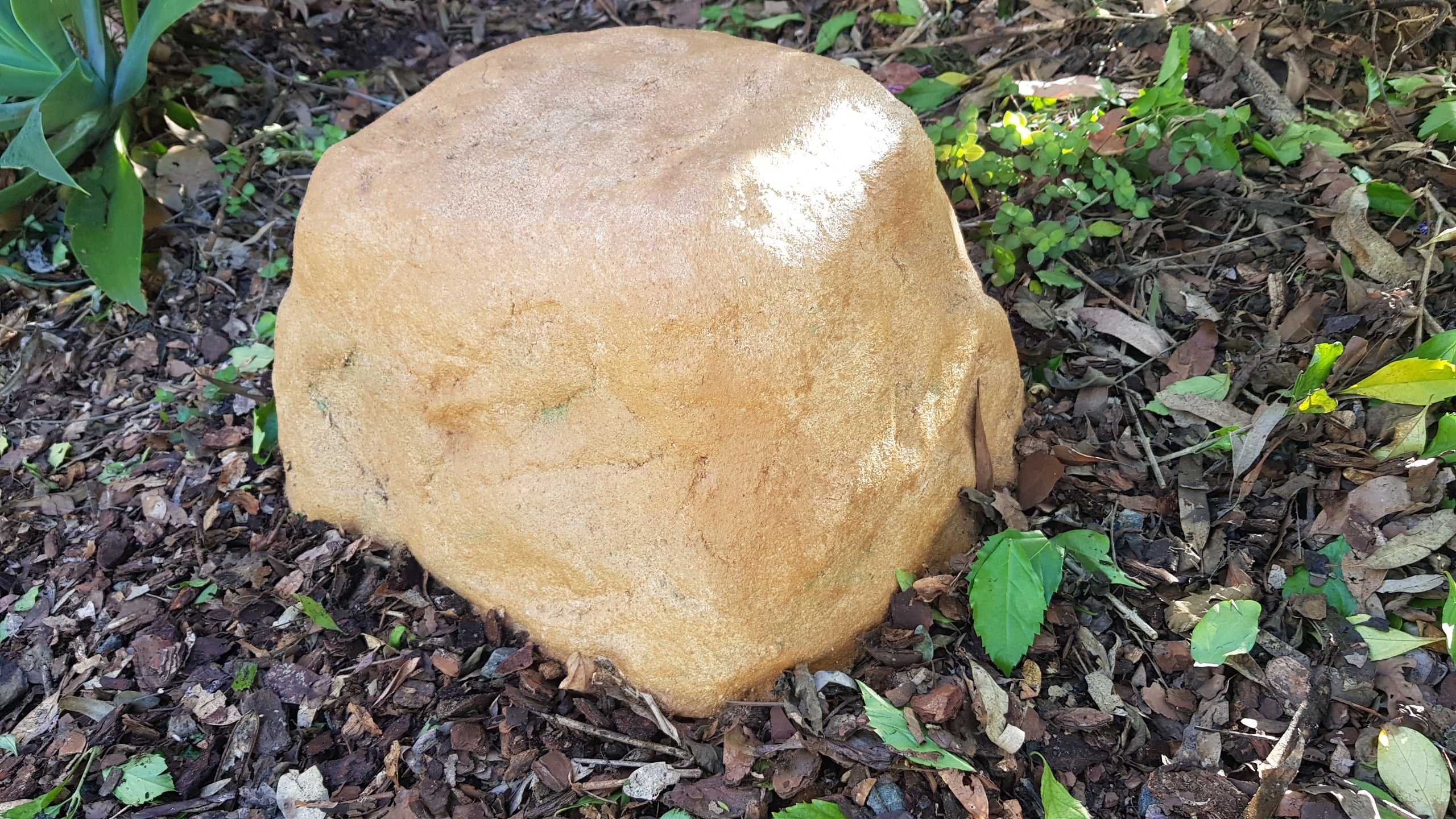Memorial Rock Urn 1043 Large Single Sandstone
