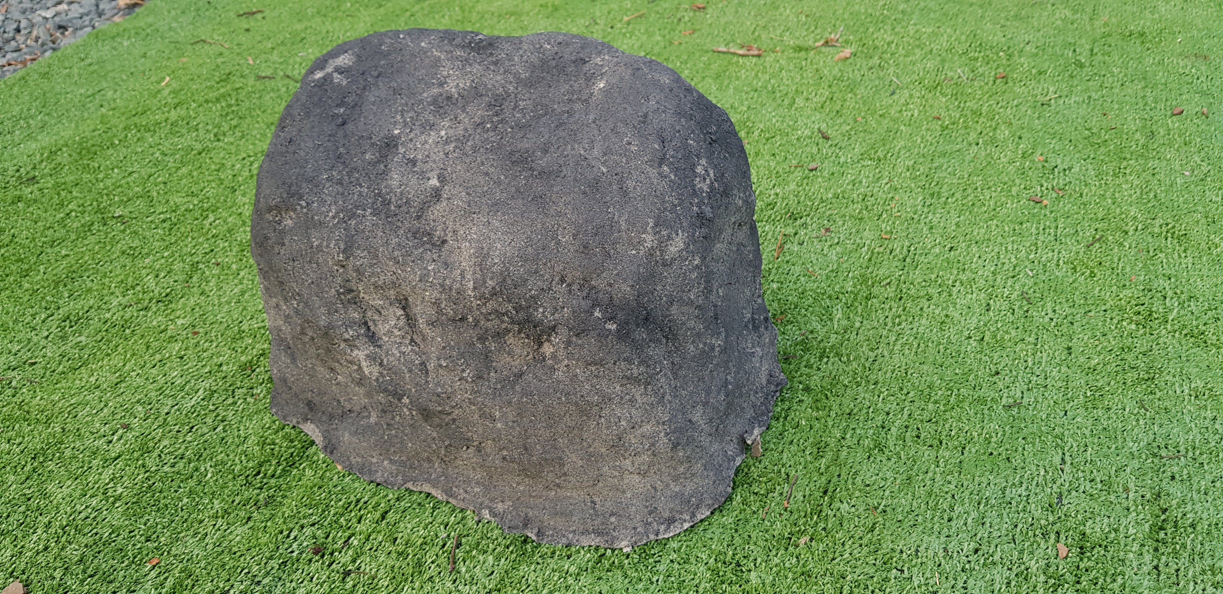 outdoor urn for cremated ashes