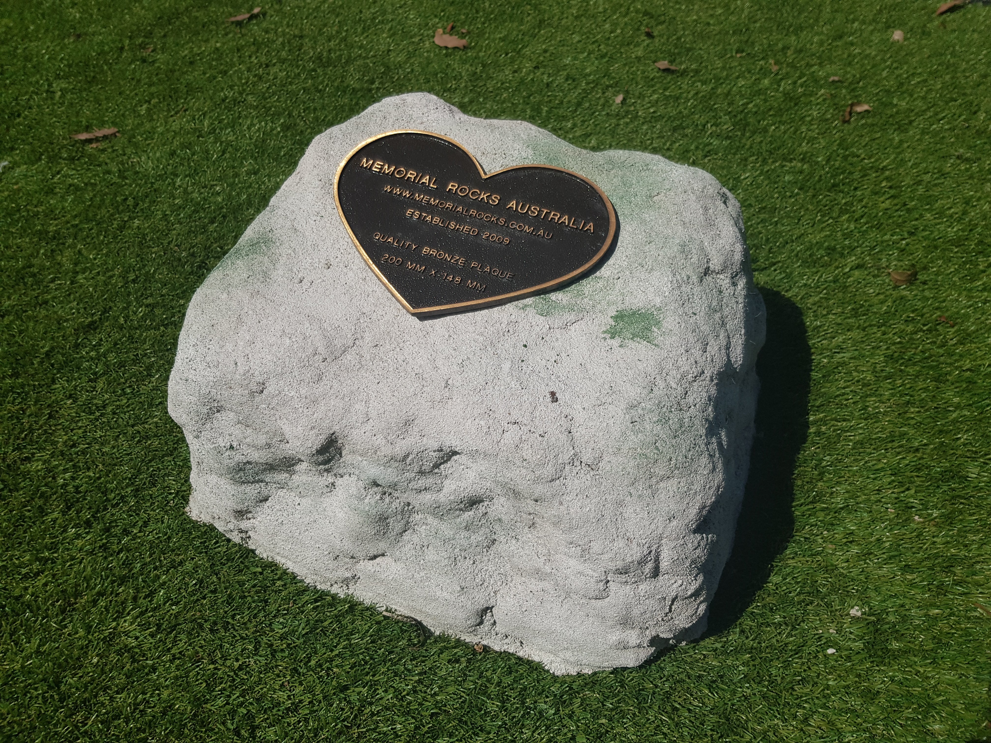 Memorial Rock Urn 1570 Large Double White