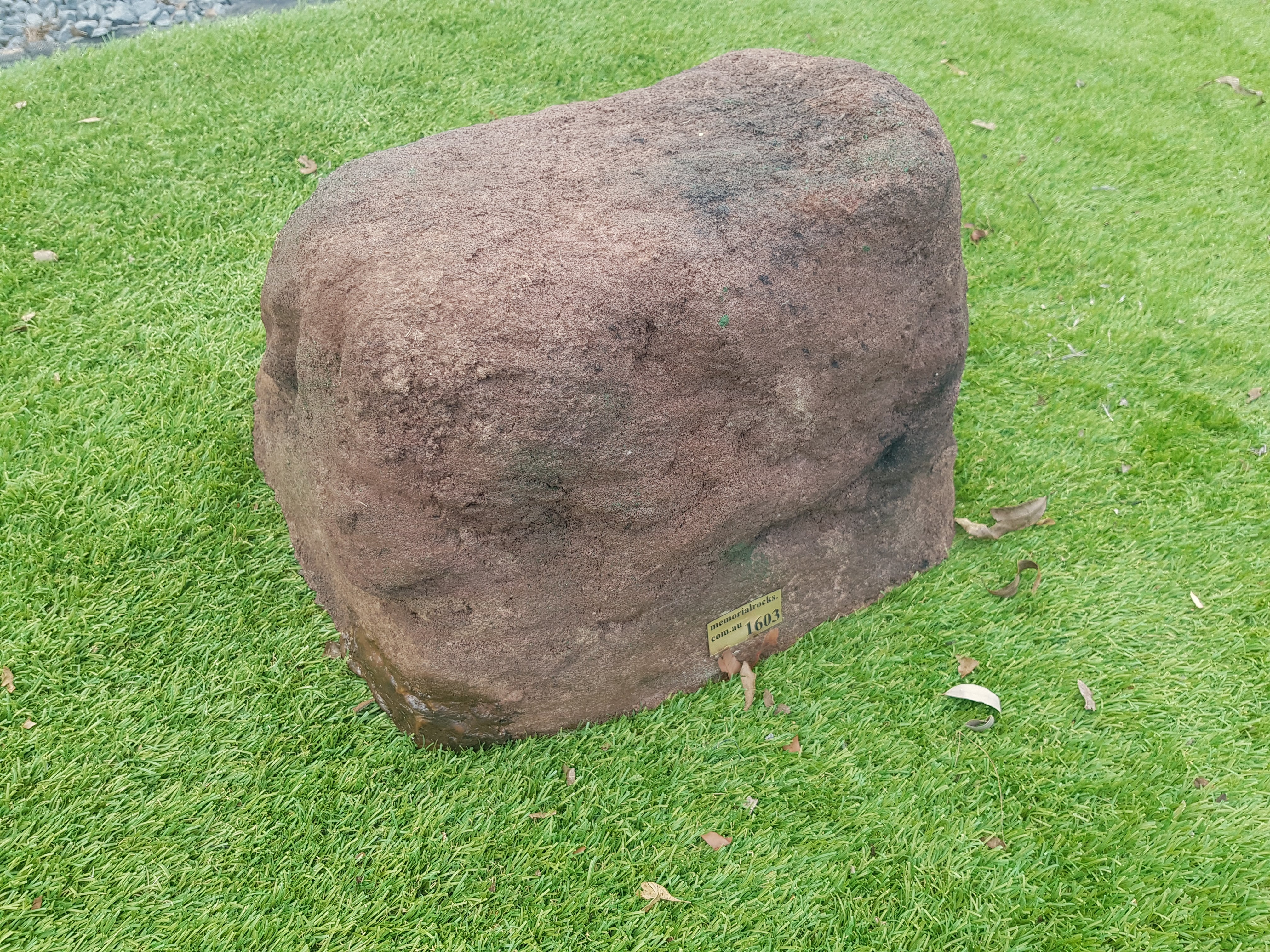 Memorial Rock Urn 1603 Large Single Brown