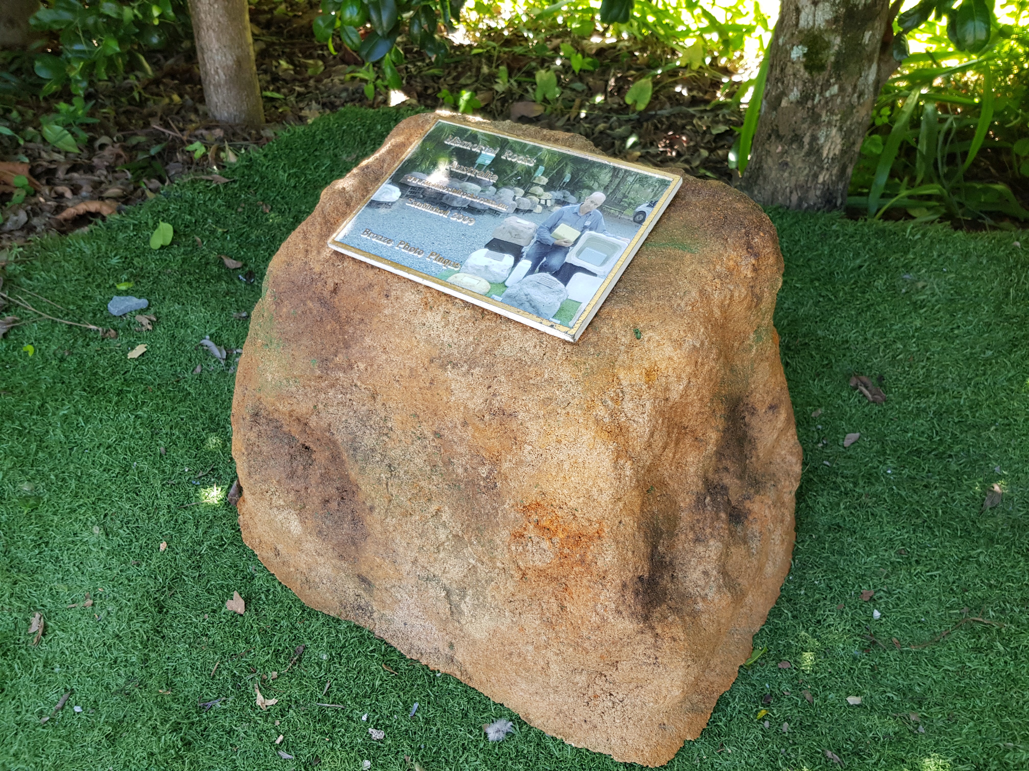 Memorial Rock Urn 1637  Large Sandstone